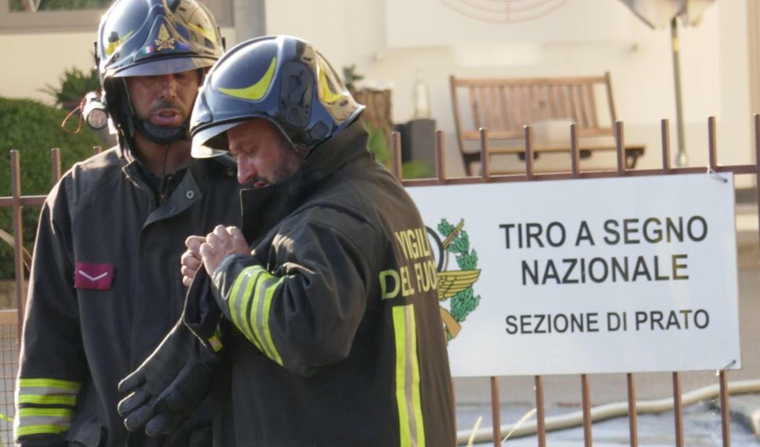 Incendio al poligono di Galceti: due morti e un ferito
