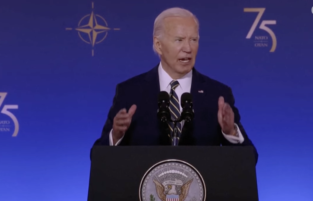 Biden annuncia l'invio a Kiev di cinque nuovi sistemi di difesa aerea strategici