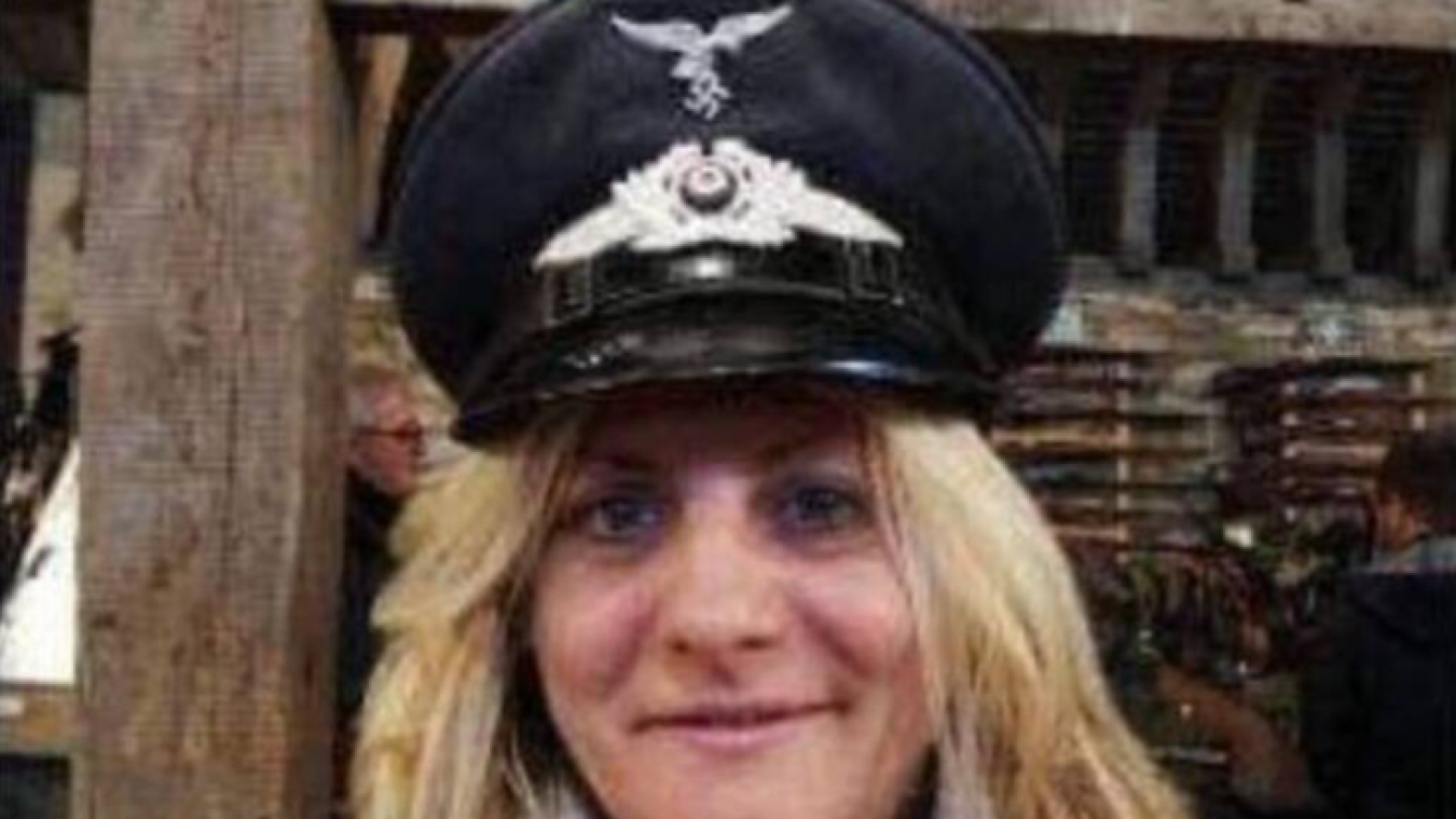 Candidata di Rn si ritira dalle elezioni: in una foto compare con un cappello della Luftwaffe nazista