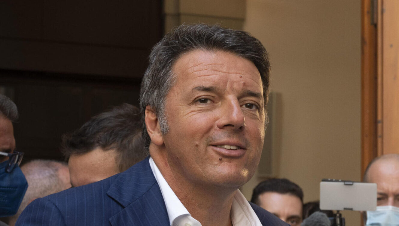 Renzi insiste nel voler tornare nel centrosinistra: "La sfida è il futuro, andiamo a vincere"