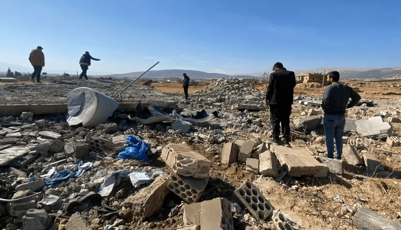 Gli attacchi di Tel Aviv colpiscono Baalbek e Bekka in Libano dopo la richiesta di evacuazione di Israele