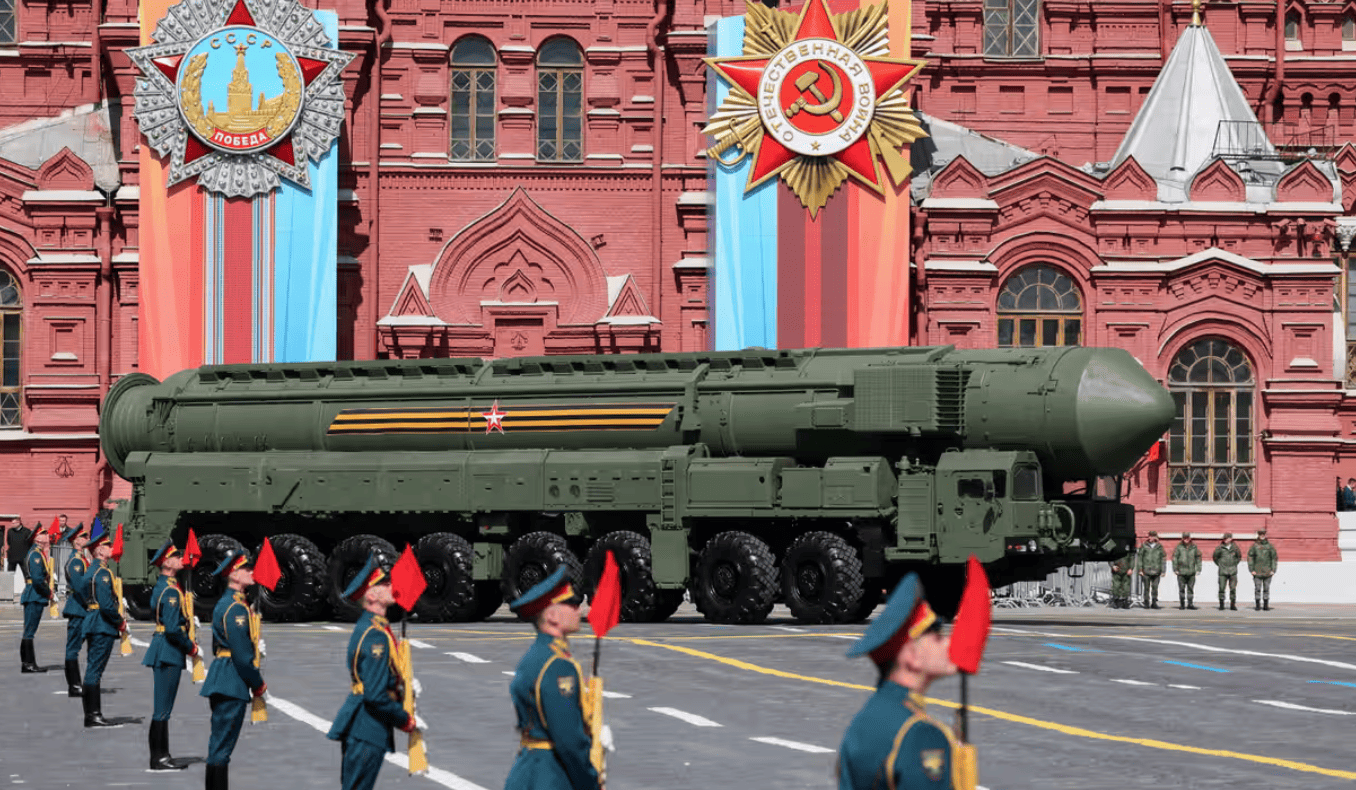 La Russia pronta a colpire Kiev con un missile molto potente come rappresaglia per le armi occidentali