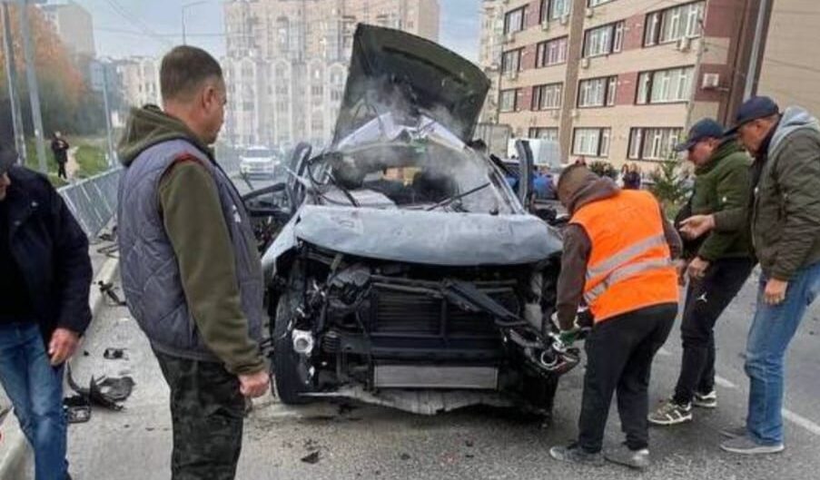 A Sebastopoli un'autobomba uccide l'ufficiale russo che ha ordinato bombardamenti contro i civili di Odessa