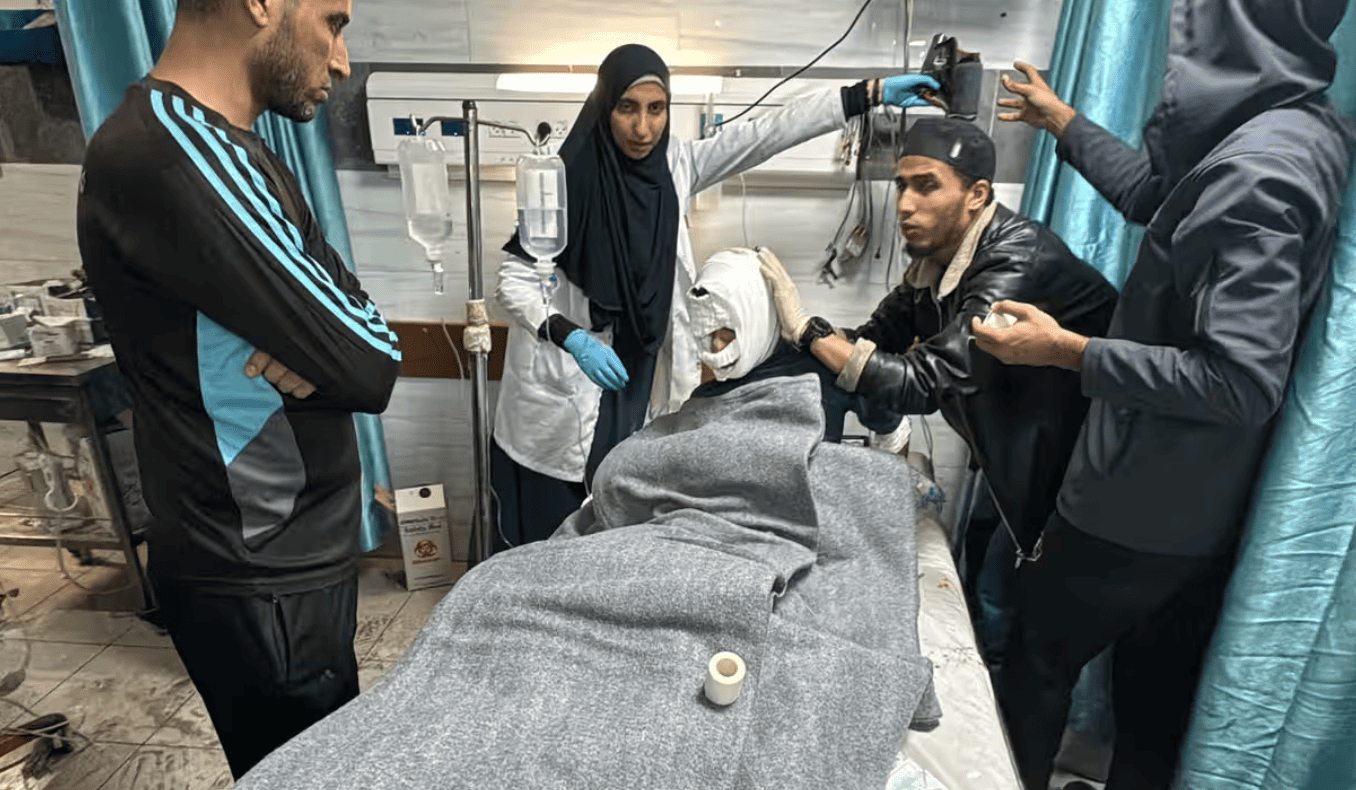 Israele ordina la chiusura di uno degli ultimi ospedali ancora funzionanti nel nord di Gaza