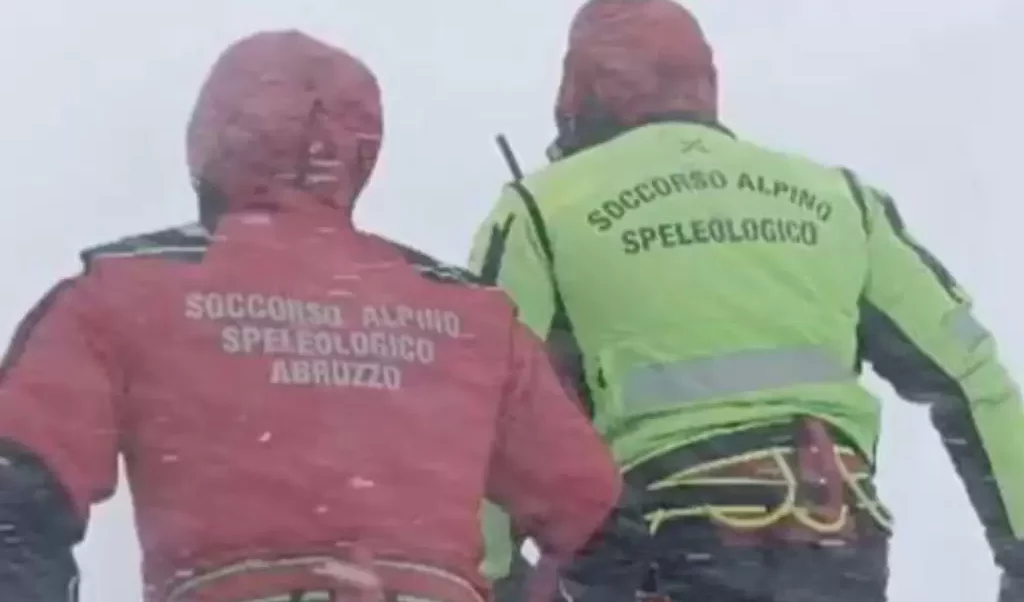 Trovato il corpo di uno dei due escursionisti bloccati sul Gran Sasso